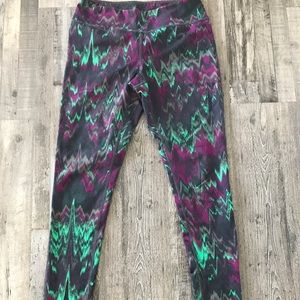 Zella Size Medium Ikat Long Leggings